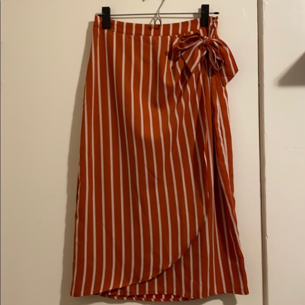 Hem & thread midi skirt